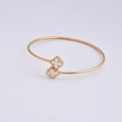 بنگل طلا ونکلیف سفید